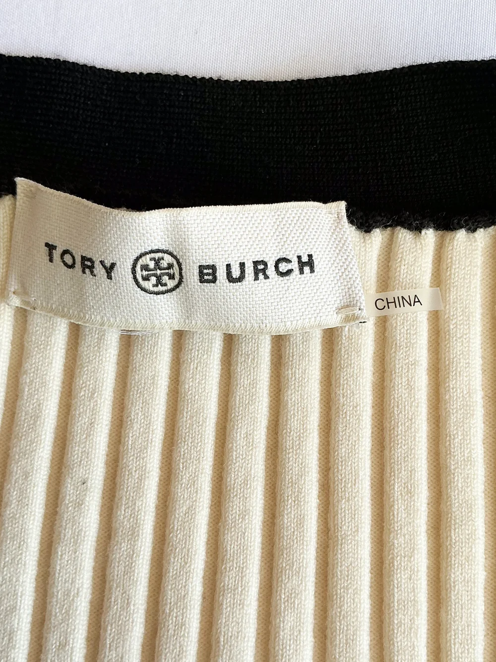 Tory Burch *** small